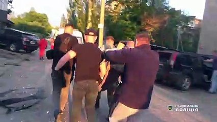 Una decena de muertos en bombardeo ruso contra un restaurante en Ucrania