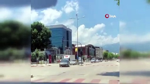 Bursa'da sahibinden kaçan koyun trafiği birbirine kattı