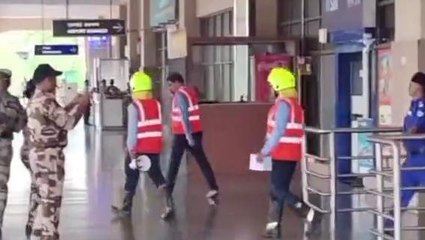 गया: एयरपोर्ट पर अचानक पहुंची कई एम्बुलेंस, सभी कर्मी भी हुए अलर्ट, जानें पूरा मामला