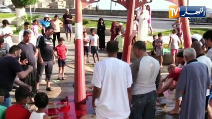 ذبح العجول وتوزيعها على الجيران... صورة من صور التكافل الإجتماعي