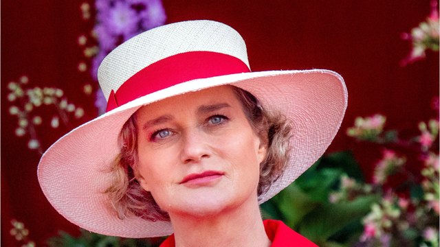 GALA VIDEO - Le roi Albert II de Belgique hospitalisé : sa fille Delphine de Saxe-Cobourg à son chevet ?