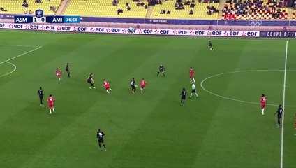 Gelson Martins bute sur Yohann Thuram à quelques minutes de la pause(1-0)