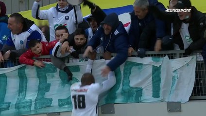 Djoco surgit au 1er poteau pour envoyer Versailles en quarts : le but en vidéo