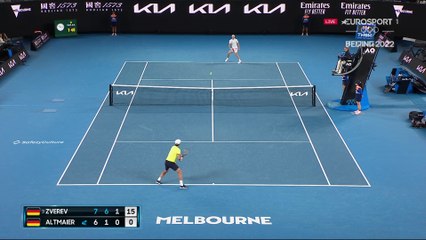 Incroyable effet : quand Altmaier gagne le point... de l'autre côté du filet face à Zverev