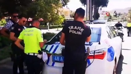 Inspections des casques pour les conducteurs de motos à Marmaris