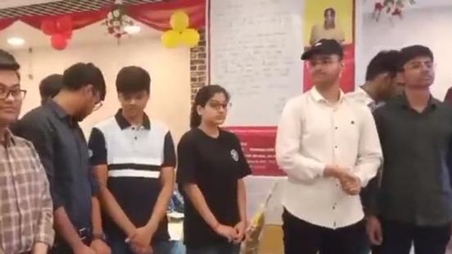 प्रयागराज: पलक अग्रवाल ने आईआईटी कानपुर जोन की लड़कियों में सर्वश्रेष्ठ स्थान किया प्राप्त