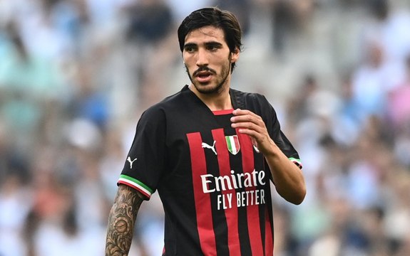Tonali al Newcastle segna il trasferimento più costoso della storia rossonera ▷ Nessuno al Milan è incedibile