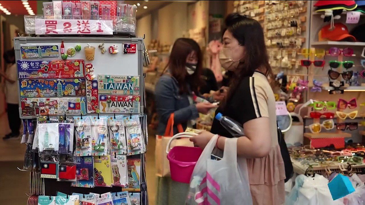 Taiwan turns to cash prizes in drive to boost tourism