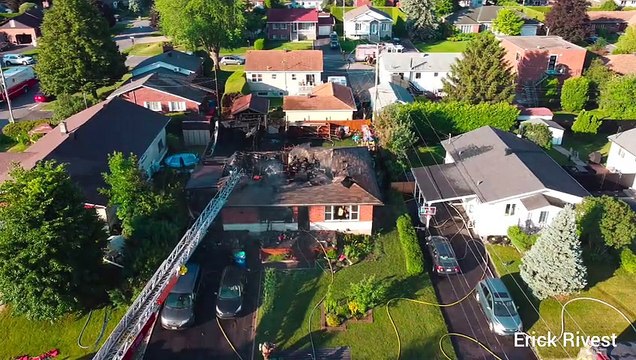 Incendie à Saint-Constant (Le Reflet - Erick Rivest)