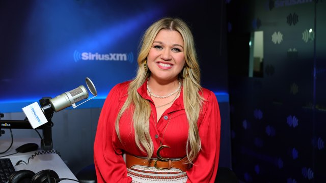 Kelly Clarkson Said She Cried So Hard She Couldn't Speak Amid Her Divorce from Brandon Blackstock