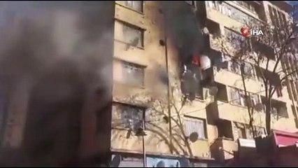 Güney Afrika'da yangında dairede kilitli 2 çocuk öldü