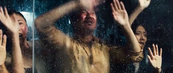Crazy Tsunami Bande-annonce (ES)