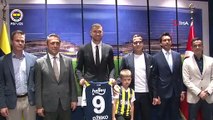 Fenerbahçe, Edin Dzeko'yu kadrosuna kattı