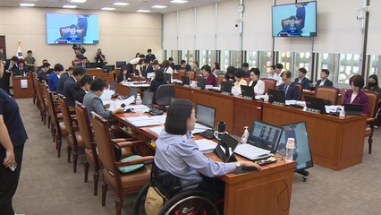 국회 복지위 오염수 공방..."비과학적 선동" vs "방류 방조" / YTN