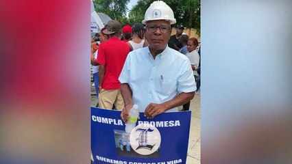 CONTRATISTAS PROTESTAN EN RECLAMO DE PAGOS PENDIENTES POR TRABAJOS REALIZADOS AL ESTADO