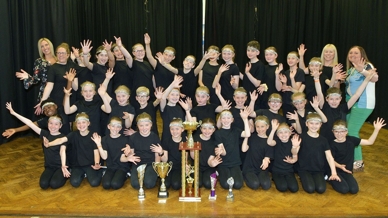 Wallacestone Primary Glee Choir