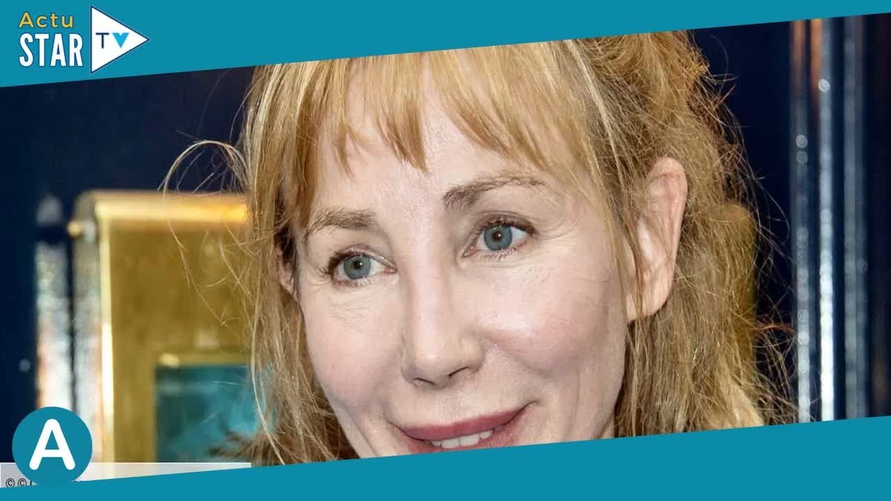 Julie Depardieu : rare apparition avec son fils Billy pour la première des Secrets de la princesse d