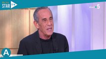 “Vous avez un peu la dent dure en général” : Thierry Ardisson se joue de Patrick Cohen dans C à vous