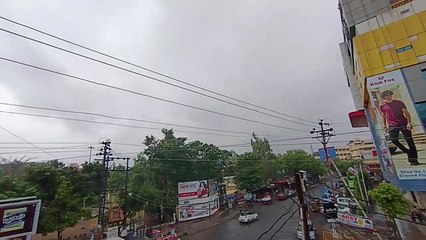 आज आषाढ़ की पहली बारिश, ठंडी हवाएं दे रही राहत - देखें वीडियो