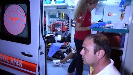 Ehliyetsiz sürücülerin kullandığı motosiklet çarpıştı: 3 yaralı