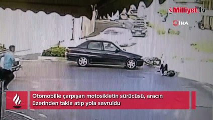 Otomobille çarpışan motosikletin sürücüsü kadın, aracın üzerinden takla atıp yola savruldu