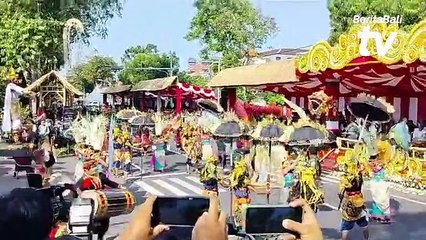 Pembukaan pesta kesenian Bali XLV tahun 2023 di depan Monumen Perjuangan Rakyat Bali (Bajra Sandhi), Renon, Denpasar, Minggu