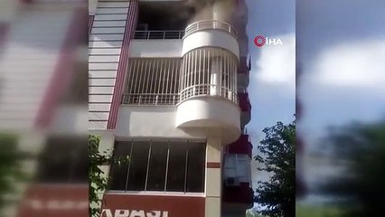Şanlıurfa'da bina yangını: Mahalle duman altında kaldı