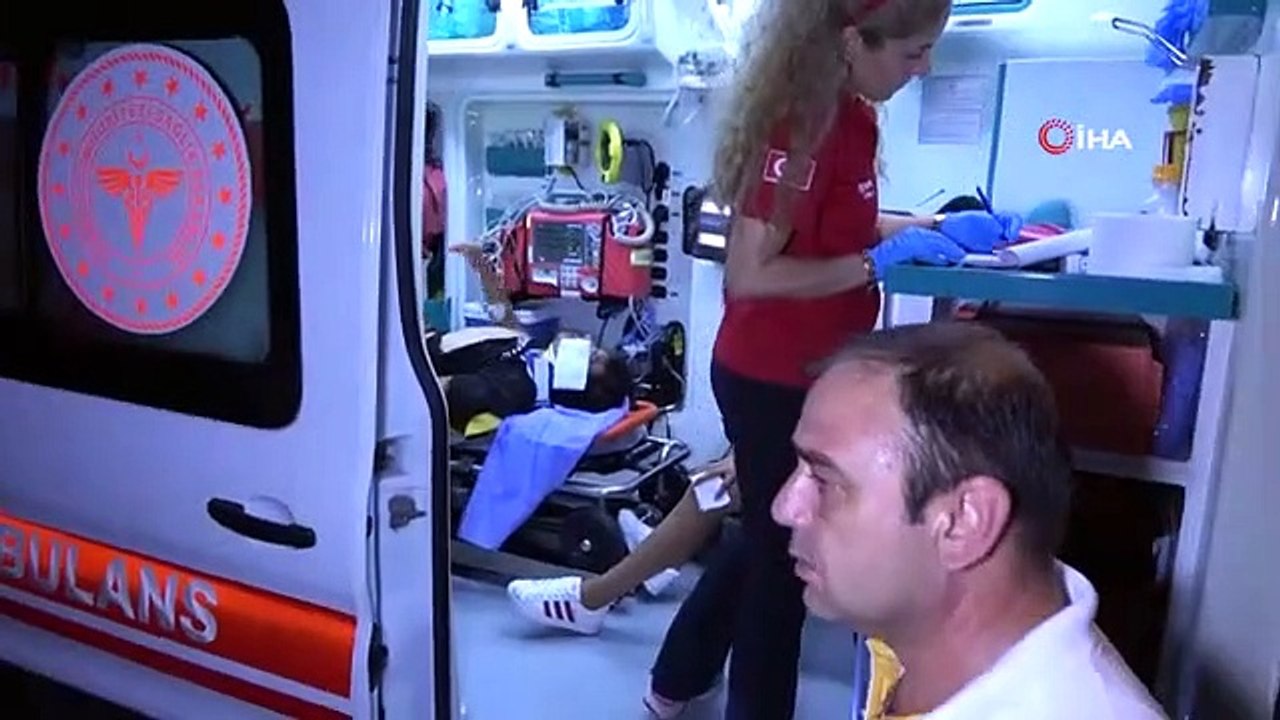 Une moto conduite par des conducteurs sans permis est entrée en collision : 3 blessés