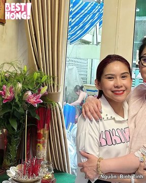 Nghệ sĩ Thanh Thanh Tâm đến thăm đồng nghiệp quá cố trong lần trở lại Việt Nam