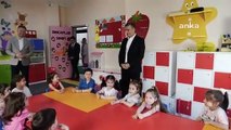 Excitation à l'obtention du diplôme dans les jardins d'enfants de la municipalité d'Esenyurt