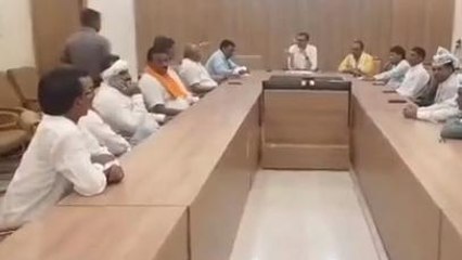 छिंदवाड़ा: चुनाव के मद्देनजर SDM ने जनप्रतिनिधियों की ली बैठक,अहम मुद्दों पर हुई चर्चा