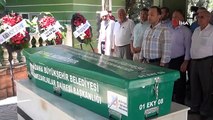 Görünmez kaza kurbanı pilotun cenazesi Adana'da toprağa verildi