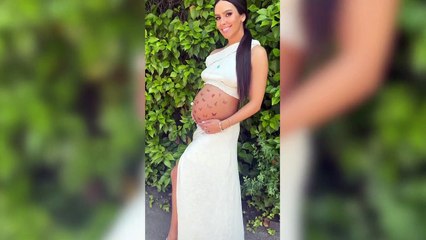 Cristina Pedroche se emociona montando por primera vez el carrito del bebé