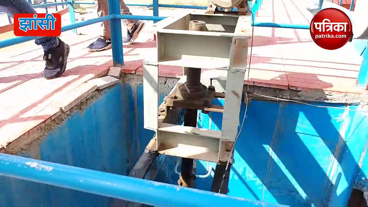झांसी में पाइपलाइन बिछ गई और नल लग गए, घर-घर पह...