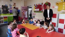 Esenyurt Belediye Başkanı Bozkurt, Kreşlerdeki Miniklere Karnelerini Verdi