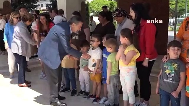 Le maire de Tepebaşı, Ahmet Ataç, a célébré avec le personnel