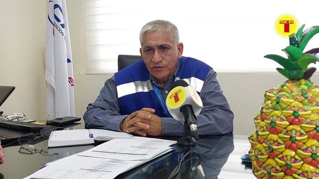 FUNCIONARIOS DE LA EMPRESA PÚBLICA CNEL MILAGRO DISPUESTOS A ATENDER LOS RECLAMOS DE USUARIOS