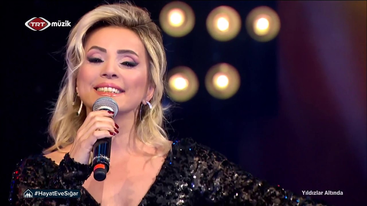 *** Aşkımız ne güzeldi Gittiğinde anladım Pişmanlıklar faydasız Gittiğinde ...