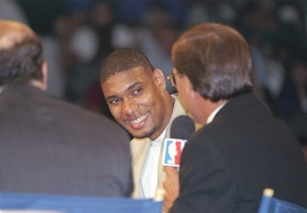 San Antonio Spurs Select Tim Duncan #1 in 1997 NBA Draft
