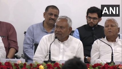 'দেশের ভালোর জন্যই জোট', রাহুলকে পাশে বসিয়ে মন্তব্য নীতিশ-খাড়গের  | Oneindia Bengali