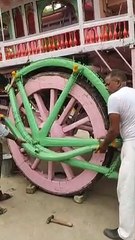 दो सौ वर्ष पुराने इंद्र विमान रथ के पहिए पांच फीट ऊंचाई के है,देखे वीडियो