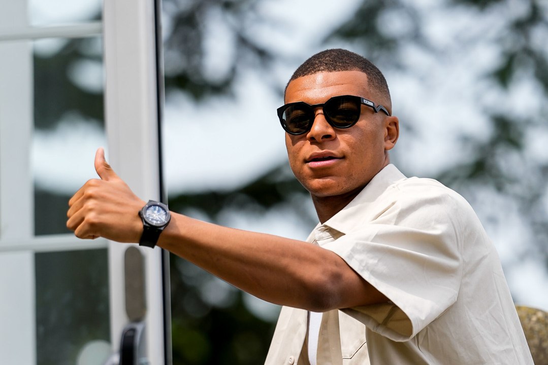 HENNI MBAPPE