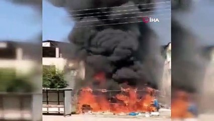 Depremzedelerin konteynerlerı alev alev yandı