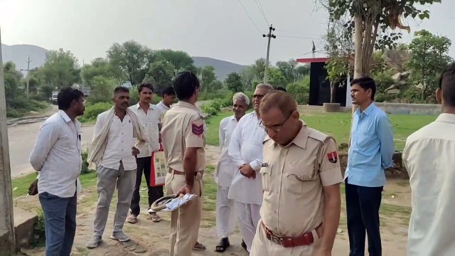 गणेश्वर में देर रात चोरों ने दो मंदिरों के तोड़े दानपात्र