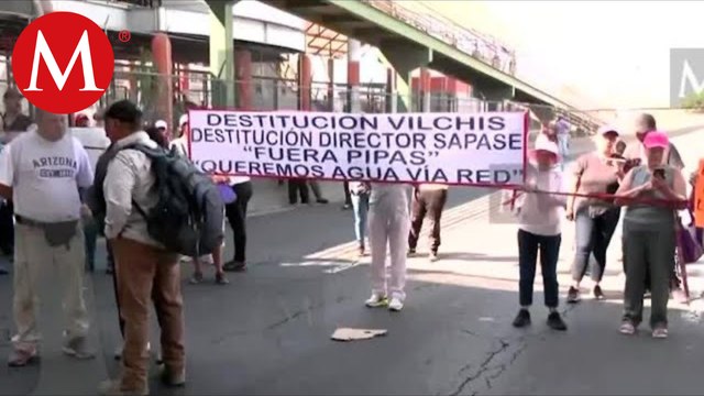 Caos en avenida central de Ecatepec, habitantes exigen abasto de agua potable