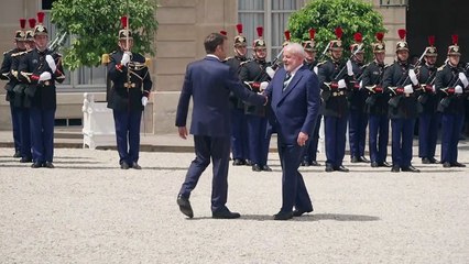 Entre exigências e desconfiança, Lula e Macron discutem acordo UE-Mercosul