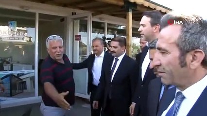 Bakan Bayraktar, depremzedeler ile bir araya geldi