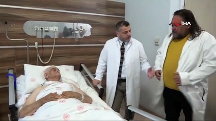 Ayakları ağrıdığı için hastaneye gitti, uyluk kemiğinden 8,9 kilo tümör çıktı