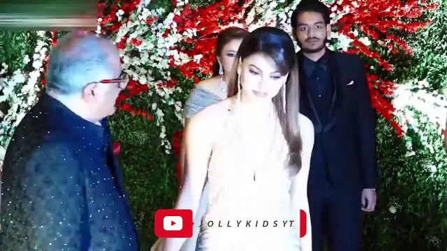 Bollywood Actress Oops Moments __ Worst Dressed Bollywood Actress HD_60fps