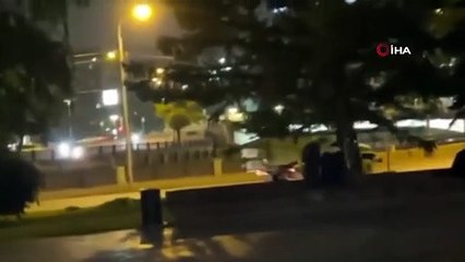 Des véhicules blindés débarquent dans les rues de Moscou